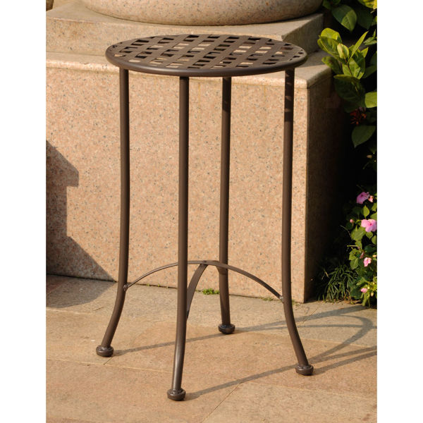 Picture of Mandalay Iron Round Table - Rustic Brown